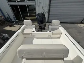 Thumbnail von Boston Whaler 190 Montauk