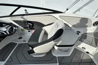Thumbnail von Sea Ray SPX 210 Outboard