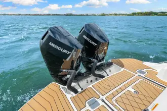 Thumbnail von Sea Ray SLX 350 Outboard
