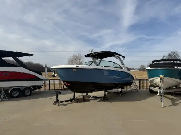 Sea Ray SDX 270