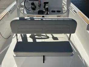 Thumbnail von Boston Whaler 190 Montauk