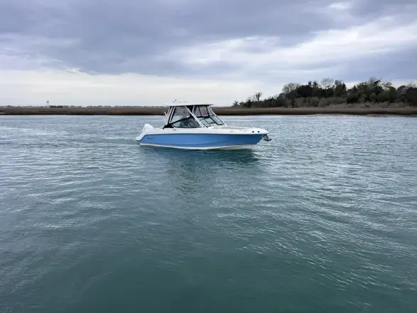 Boston Whaler 240 Vantage
