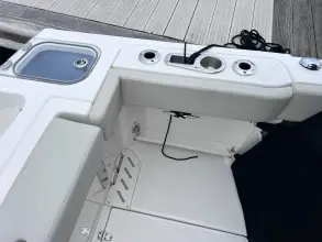 Thumbnail von Boston Whaler 240 Vantage
