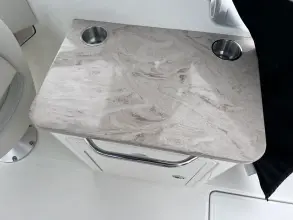 Thumbnail von Boston Whaler 240 Vantage