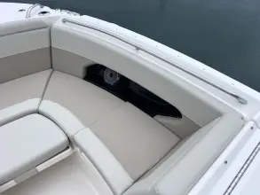 Thumbnail von Boston Whaler 240 Vantage