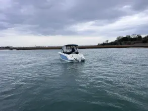 Thumbnail von Boston Whaler 240 Vantage