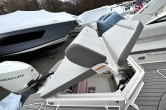 Thumbnail von Sea Ray SDX 270 Outboard