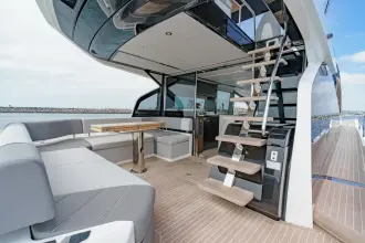 Thumbnail von Sunseeker 65 Sport Yacht