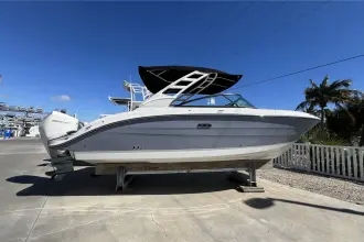 Sea Ray SDX 250 Outboard