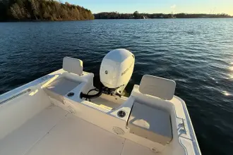 Thumbnail von Boston Whaler 190 Montauk