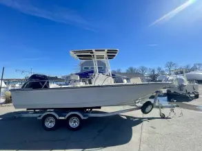 Thumbnail von Boston Whaler 210 Montauk