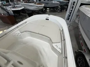 Thumbnail von Boston Whaler 190 Montauk