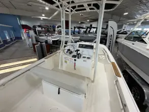Thumbnail von Boston Whaler 190 Montauk