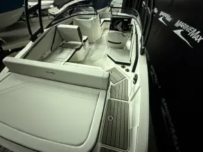 Thumbnail von Sea Ray SPX 210