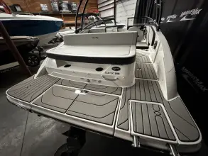 Thumbnail von Sea Ray SPX 210