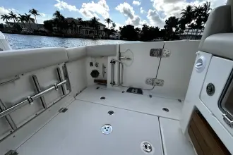 Thumbnail von Boston Whaler 350 Realm