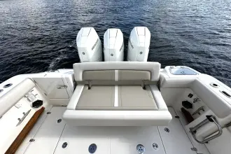 Thumbnail von Boston Whaler 350 Realm