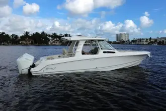 Thumbnail von Boston Whaler 350 Realm