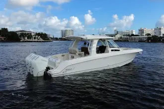 Thumbnail von Boston Whaler 350 Realm