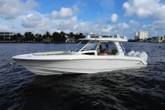 Thumbnail von Boston Whaler 350 Realm