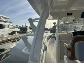 Thumbnail von Boston Whaler 350 Realm