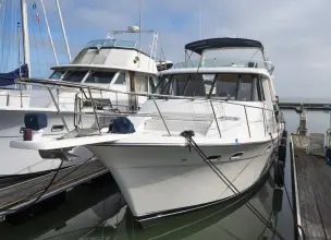 Thumbnail von Bayliner 4788 Pilothouse
