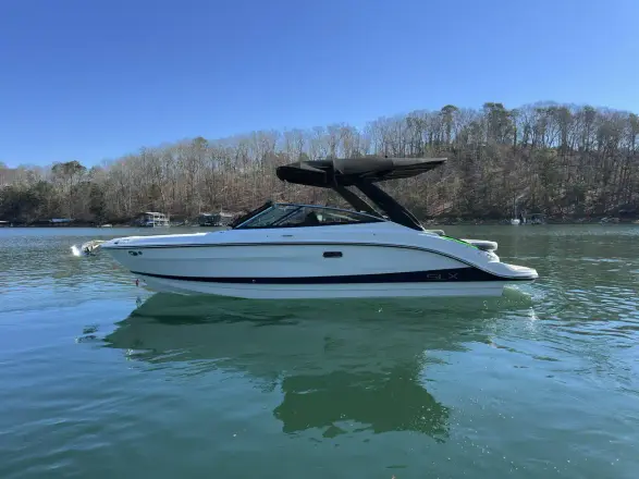 Sea Ray SLX 260 