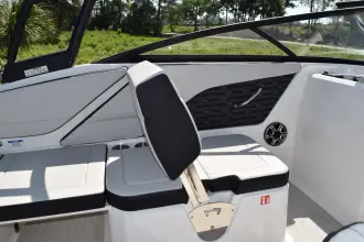 Thumbnail von Sea Ray SPX 210 Outboard