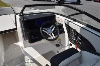 Thumbnail von Sea Ray SPX 210 Outboard