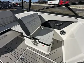 Thumbnail von Sea Ray SPX 210 Outboard