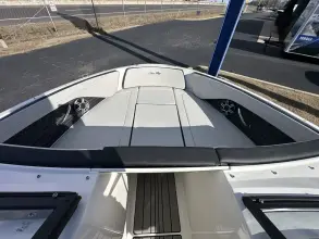Thumbnail von Sea Ray SPX 210 Outboard