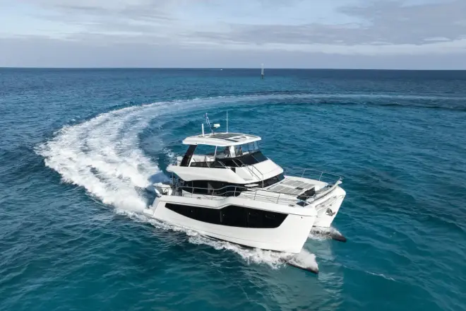 Aquila 50 Yacht