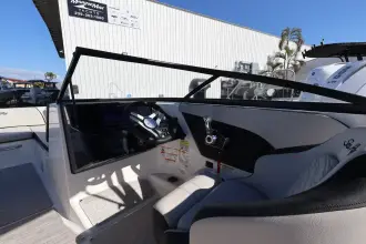 Thumbnail von Sea Ray SPX 210 Outboard