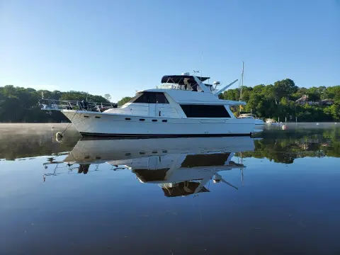 Bayliner 4788 Pilothouse Camelot