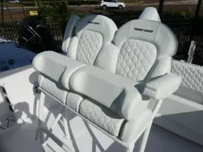Thumbnail von Twin Vee Powercats 240 Center Console GFX