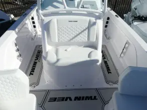 Thumbnail von Twin Vee Powercats 240 Center Console GFX