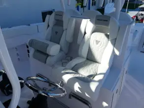 Thumbnail von Twin Vee Powercats 340 Center Console GFX