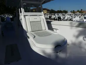 Thumbnail von Twin Vee Powercats 340 Center Console GFX