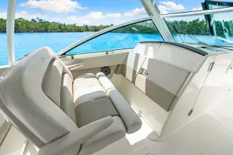 Thumbnail von Boston Whaler 320 Vantage
