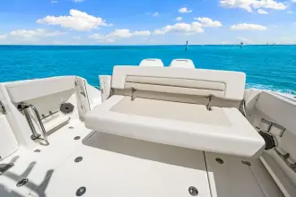 Thumbnail von Boston Whaler 320 Vantage