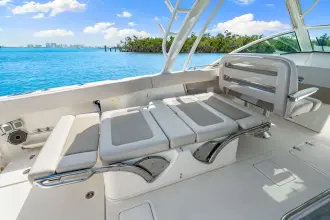 Thumbnail von Boston Whaler 320 Vantage