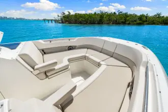 Thumbnail von Boston Whaler 320 Vantage