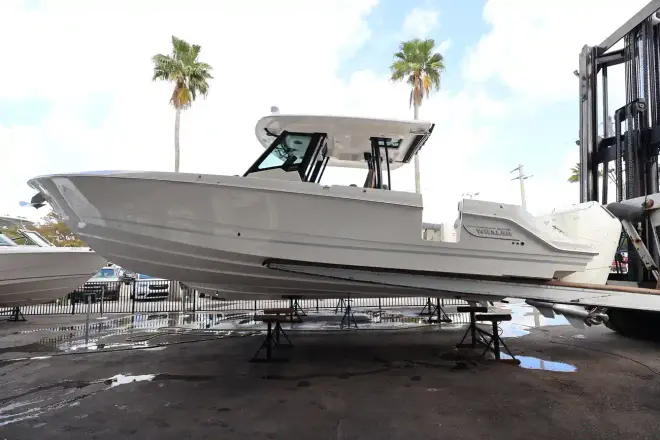 Boston Whaler 360 Outrage