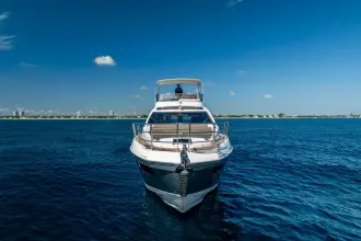 Thumbnail von Azimut S6