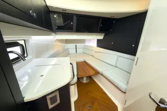 Thumbnail von Boston Whaler 380 Realm