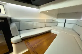 Thumbnail von Boston Whaler 380 Realm