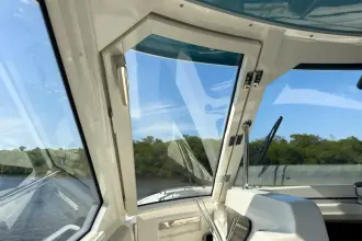 Thumbnail von Boston Whaler 380 Realm