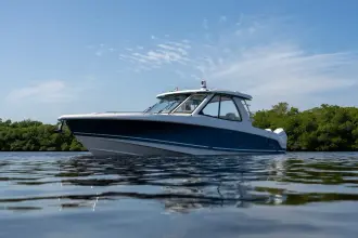 Thumbnail von Boston Whaler 380 Realm