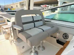 Thumbnail von Boston Whaler 330 Vantage