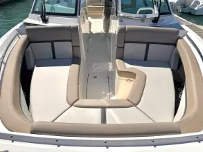Thumbnail von Boston Whaler 330 Vantage